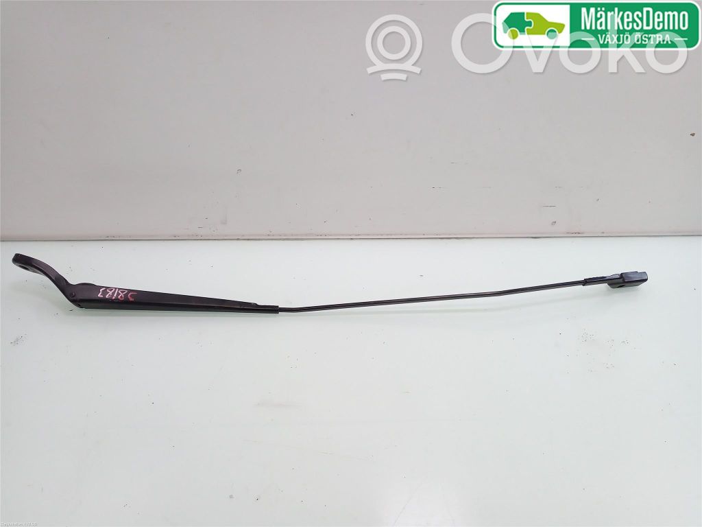 Citroen Berlingo Front wiper blade arm 