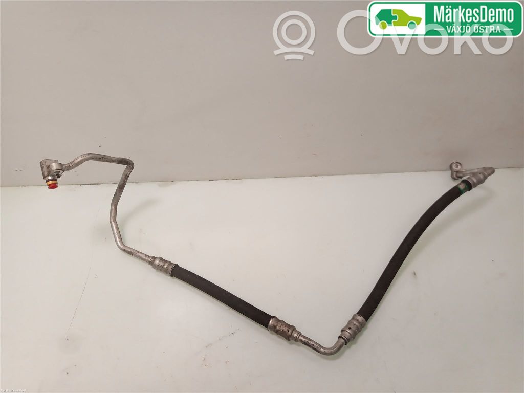 BMW 3 E90 E91 Ilmastointilaitteen putki (A/C) 