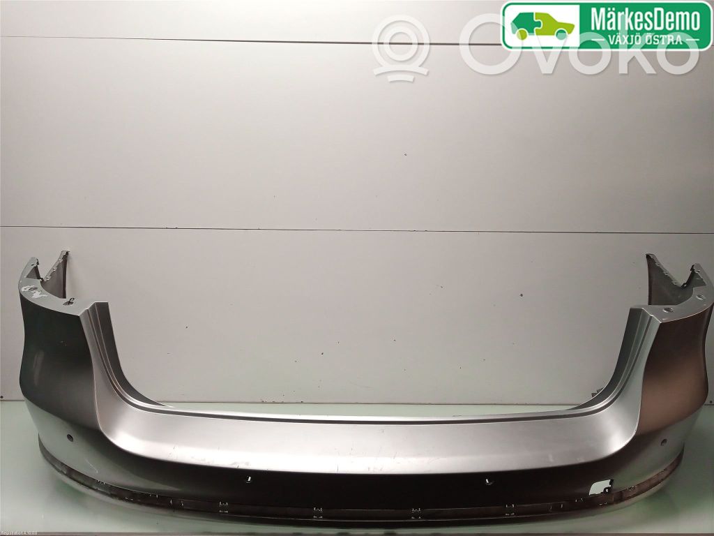 Volkswagen PASSAT B7 Parachoques 