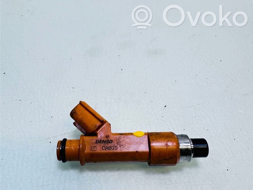 Inyector de combustible   1571073KA0