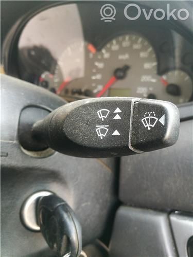 Ford Focus Pyyhkimen kytkin 
