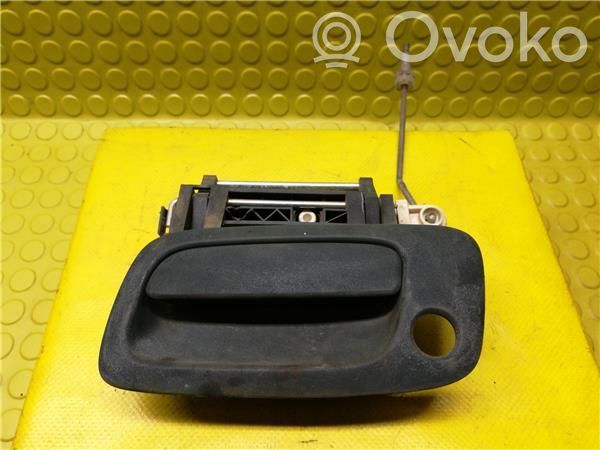 Manecilla externa puerta delantera