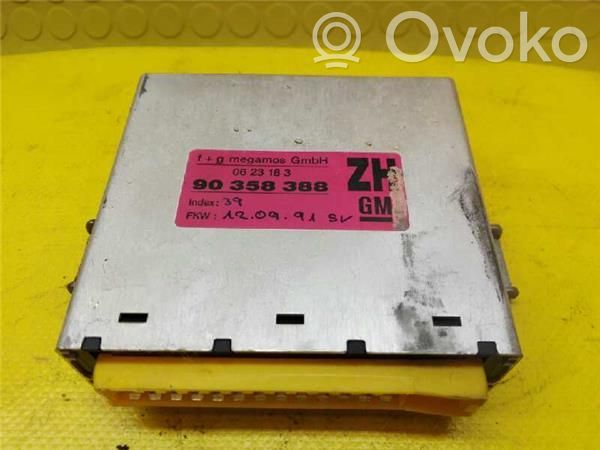 Opel Vectra A Airbag control unit/module 
