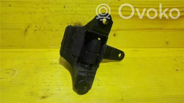 Ford Mondeo MK I Engine mounting bracket 