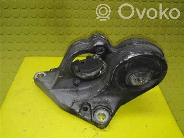 Citroen C5 Engine mounting bracket 