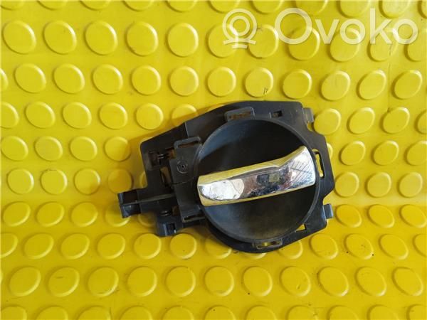 Manecilla interna puerta delantera   9143K4