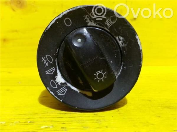 Audi A4 S4 B5 8D Interruptor de luz 