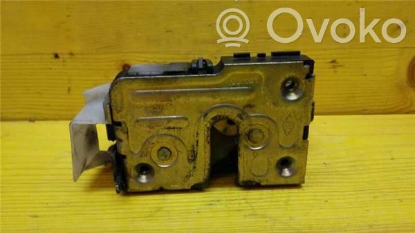 Renault Clio I Front door lock 