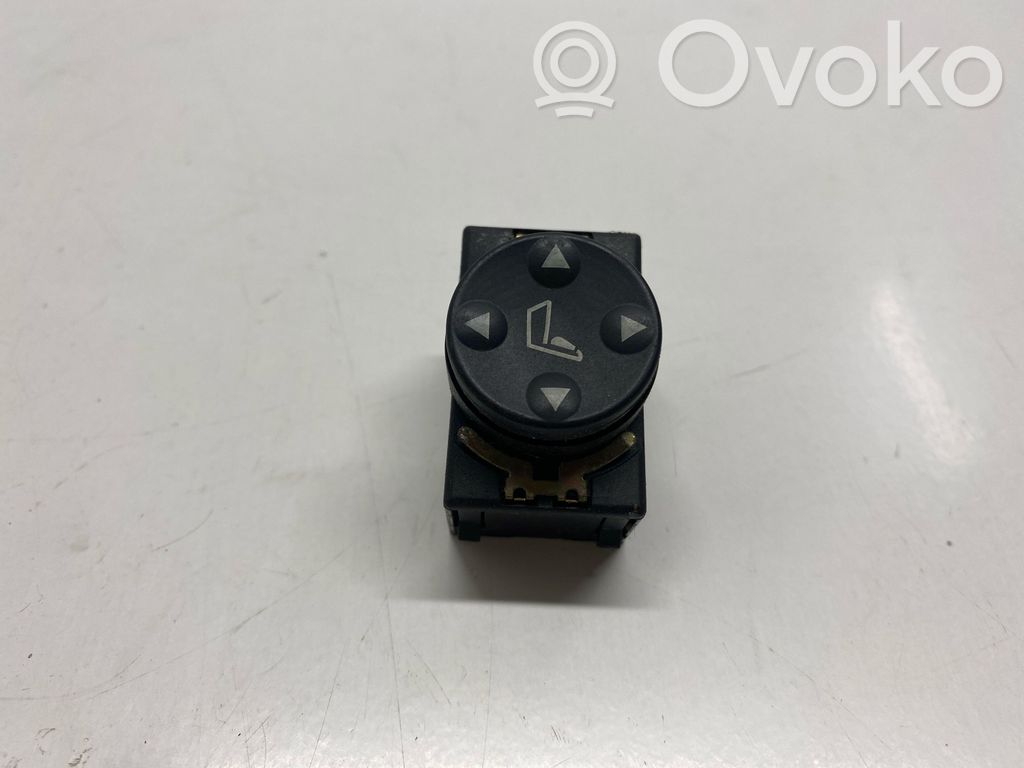 Commutateur de commande de siège   8352291,03060020