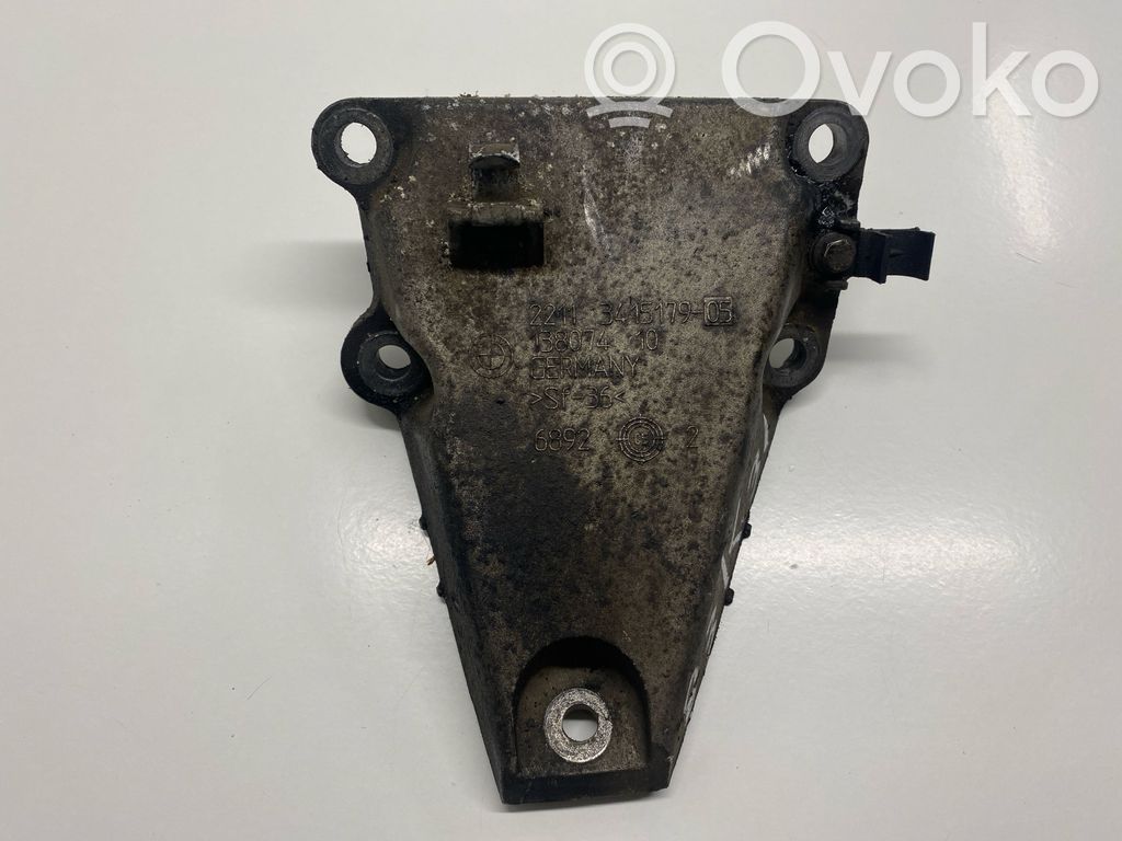 Engine mounting bracket   13807410,3415179,6892