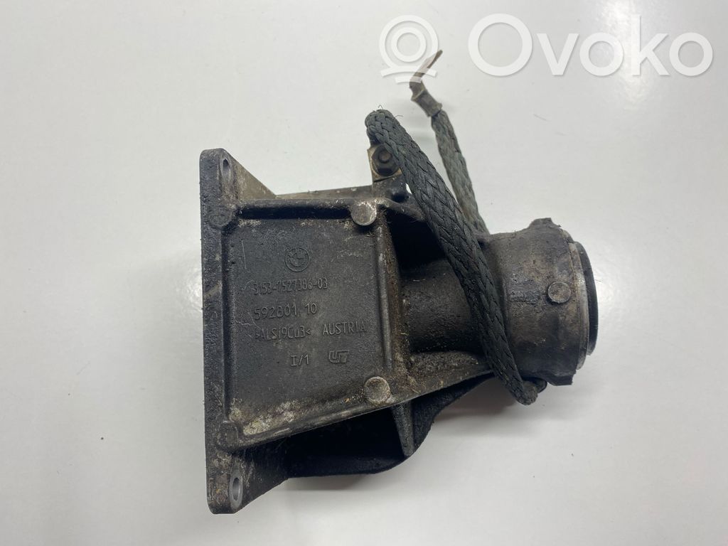 BMW X3 E83 Engine mounting bracket 