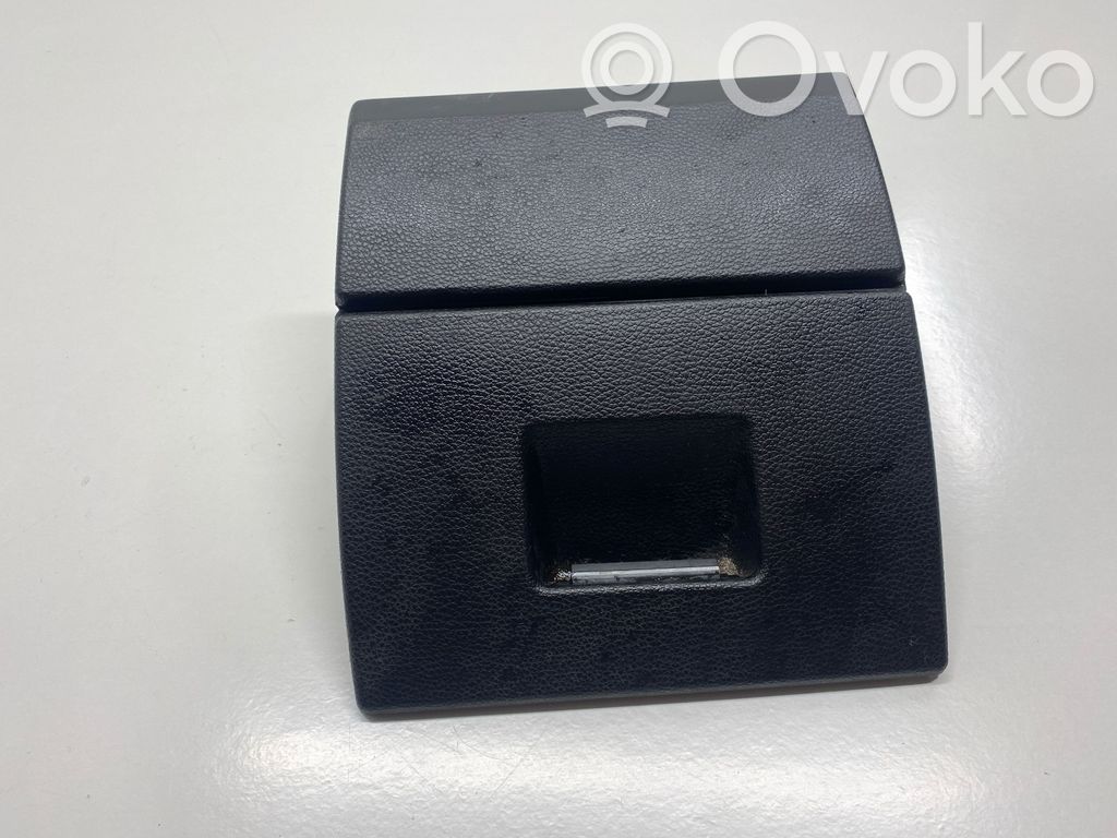 BMW 3 E92 E93 Verkleidung Armaturenbrett Cockpit unten 