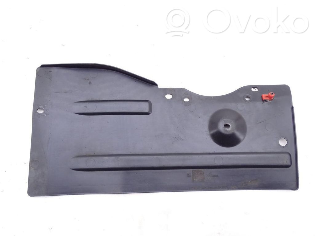 Opel Corsa E Variklio dugno apsauga 