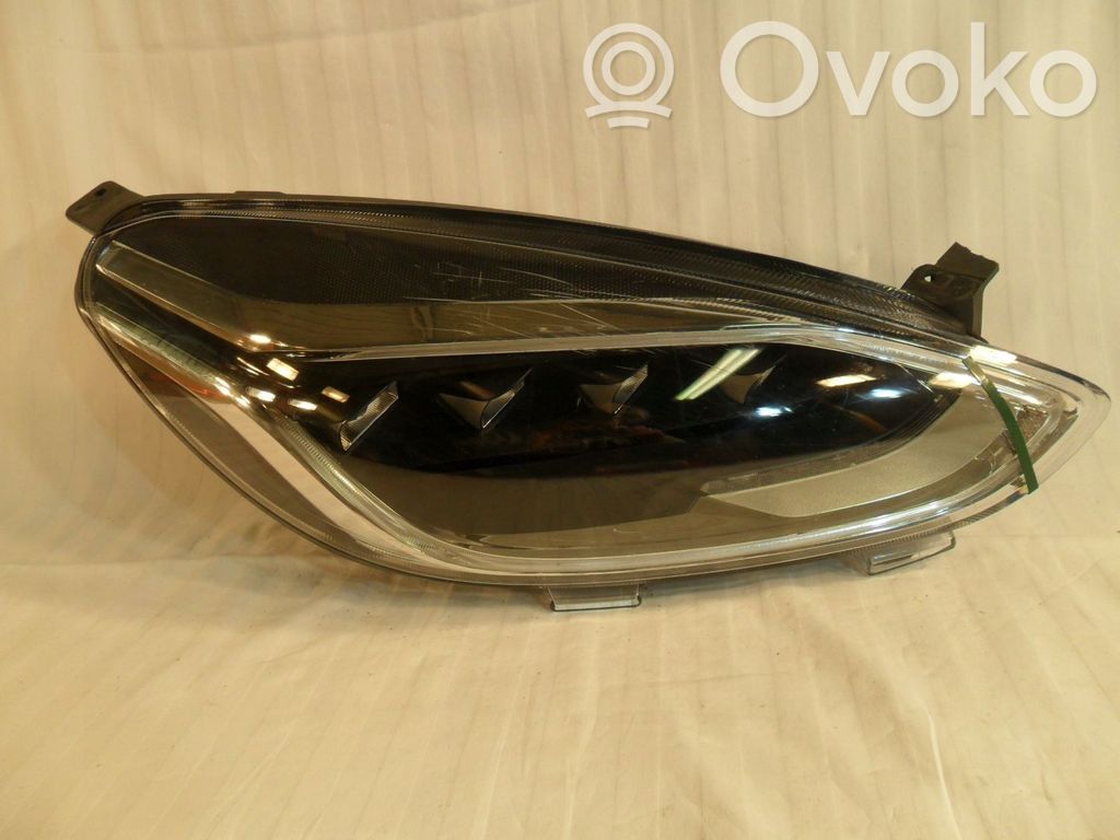 Ford Fiesta Headlight/headlamp 