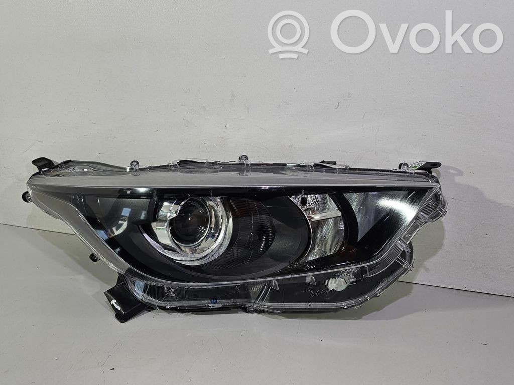 Toyota Yaris XP210 Headlight/headlamp 