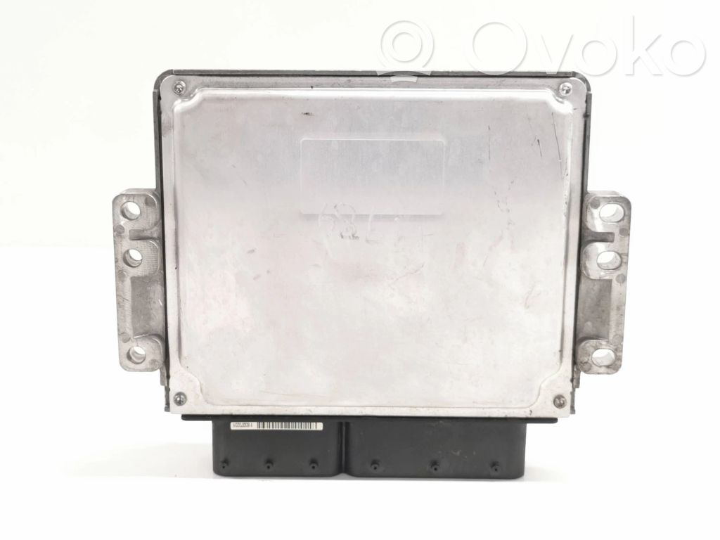 Hyundai ix20 Engine control unit/module 