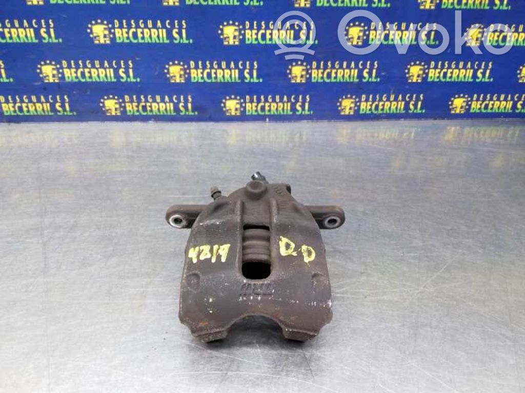 Caliper de freno delantero