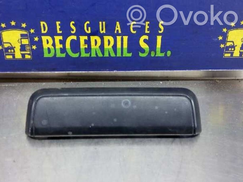 Manecilla externa puerta delantera