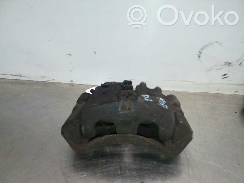 Caliper de freno delantero