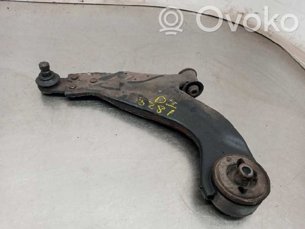 Brazo de suspensión delantero