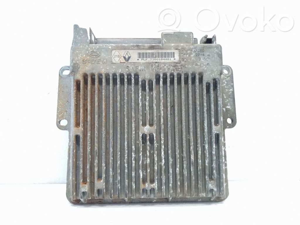 Renault Clio I Moottorin ohjainlaite/moduuli 