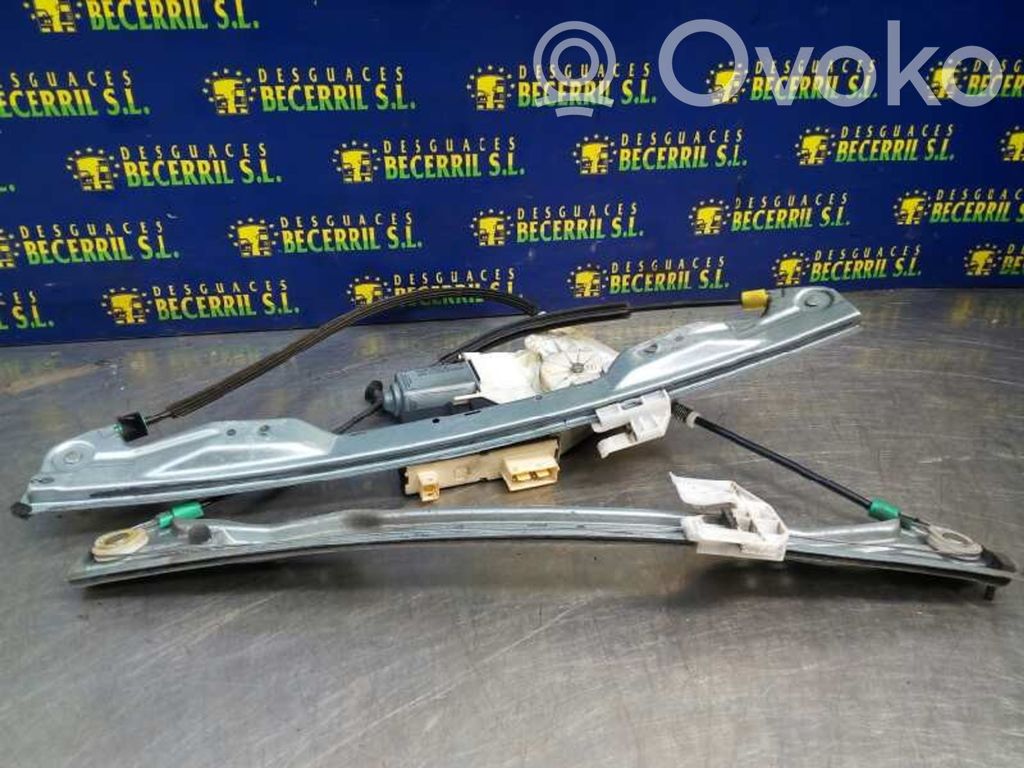 Front door manual window regulator