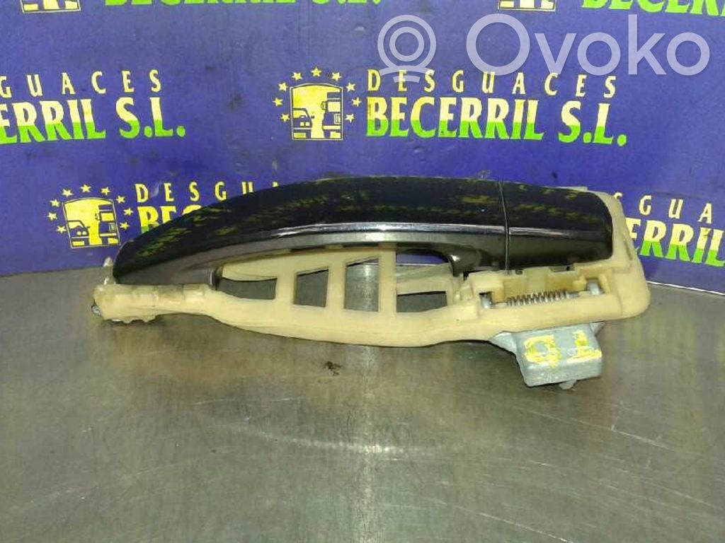 Manecilla externa puerta trasera   13221181