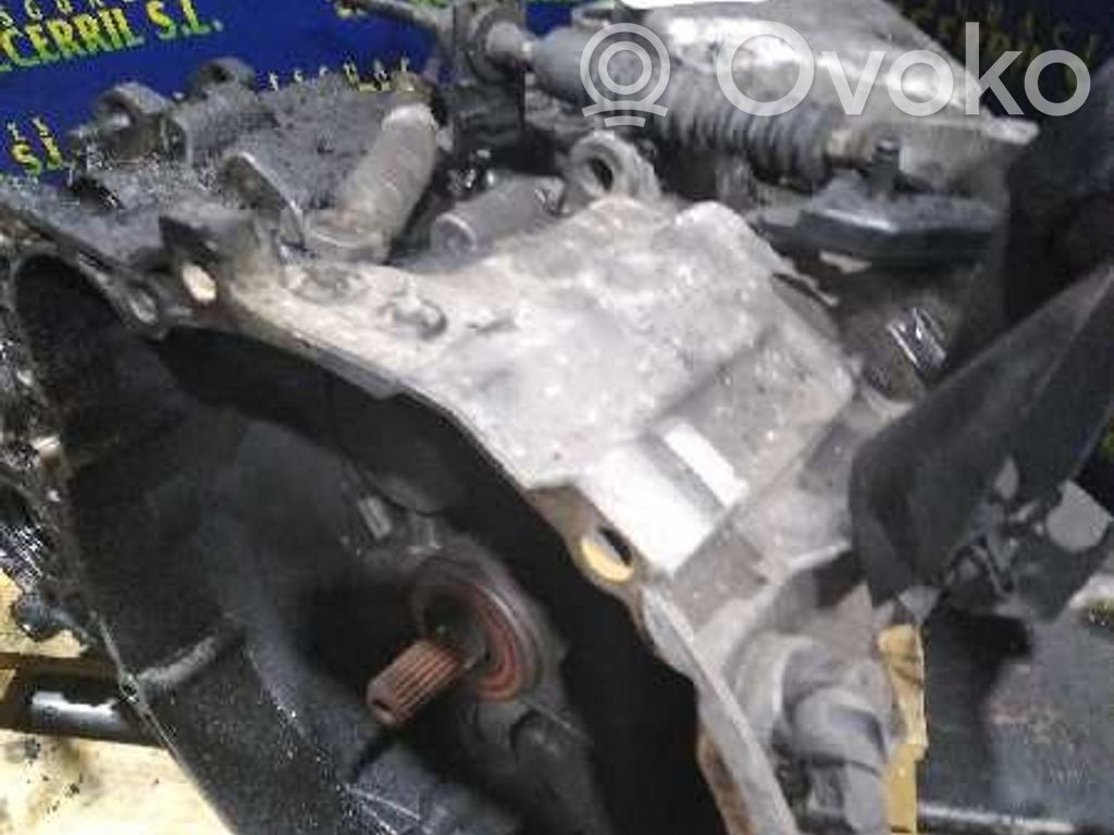 Mitsubishi Carisma Scatola del cambio manuale a 5 velocità 
