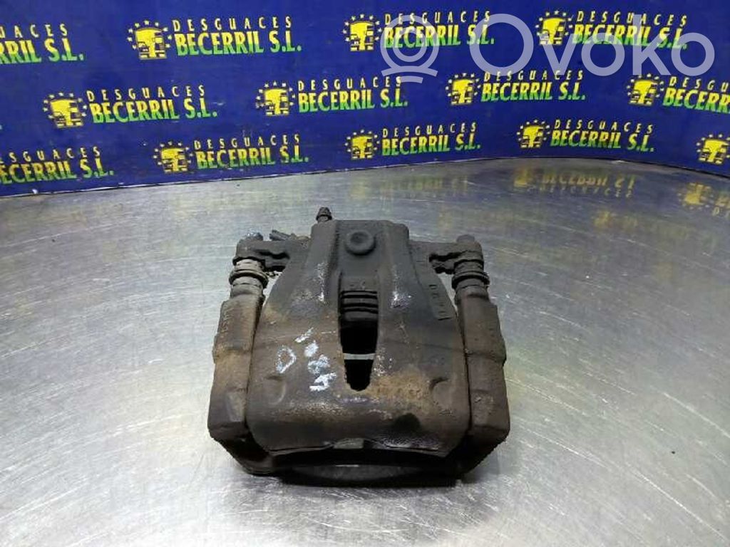 Caliper de freno delantero