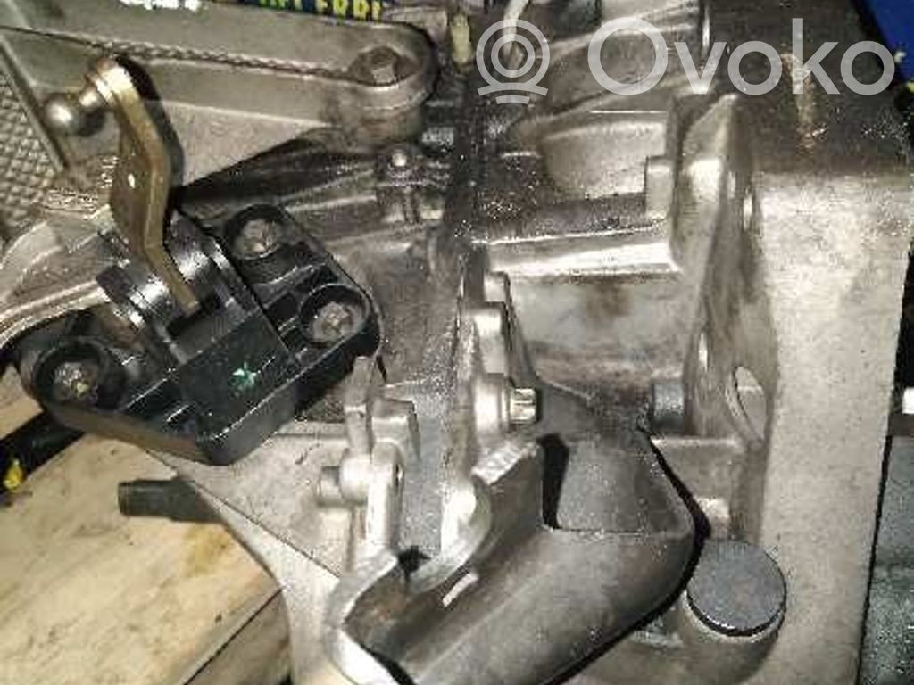 Nissan Almera N16 5 Gang Schaltgetriebe 