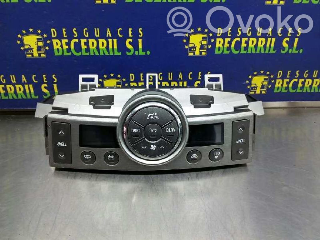 Toyota Verso Air conditioner control unit module 