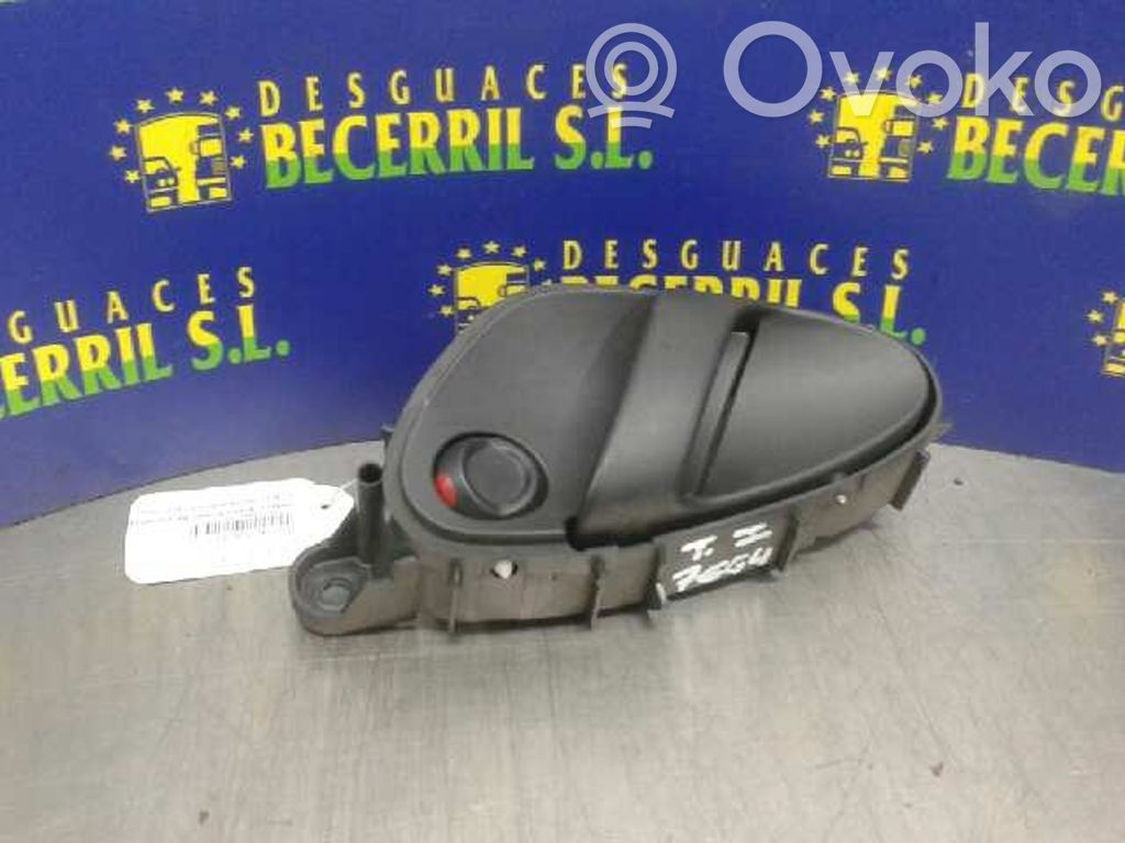 Manecilla interna puerta trasera