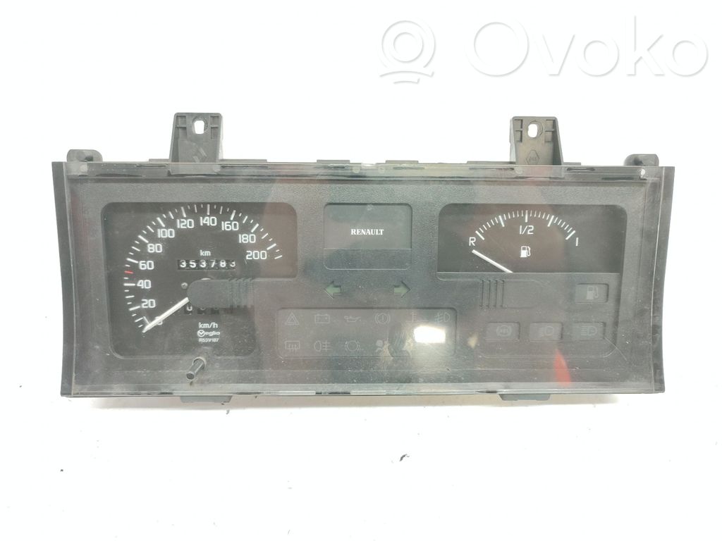 Renault Clio I Nopeusmittari (mittaristo) 