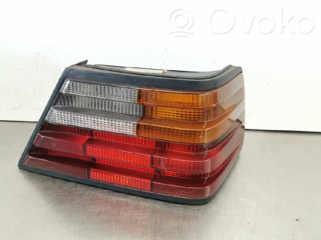 Lampa tylna