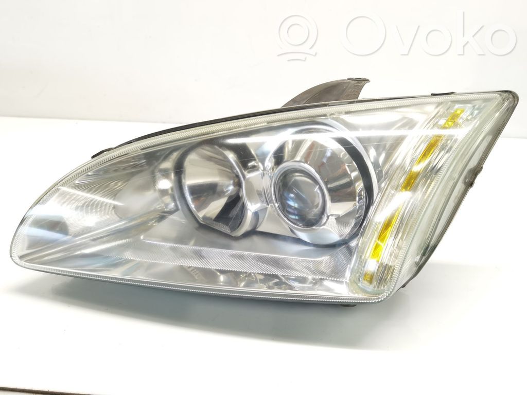 Ford Focus Headlight/headlamp 