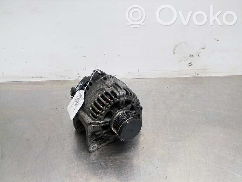 Alternador   8200667608