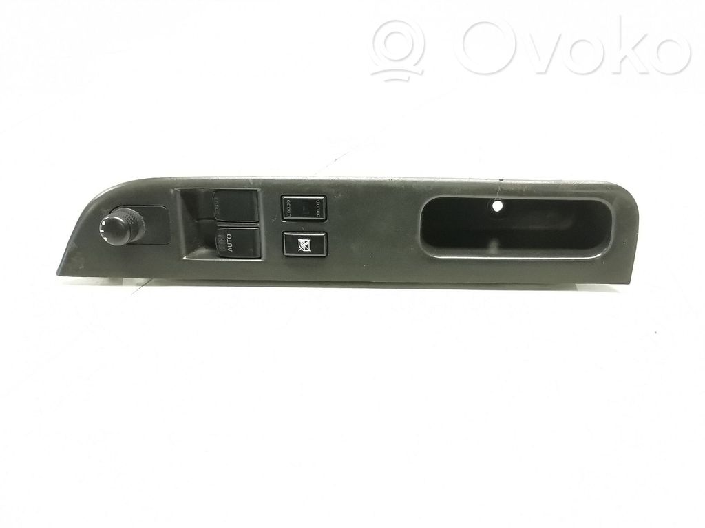 Suzuki Swift I Interruptor del elevalunas eléctrico 