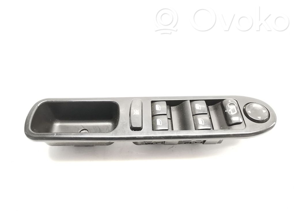Peugeot 307 Electric window control switch 
