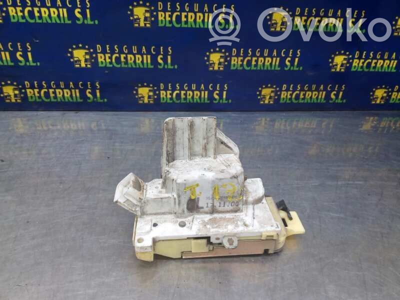 Cerradura de puerta trasera   4057988