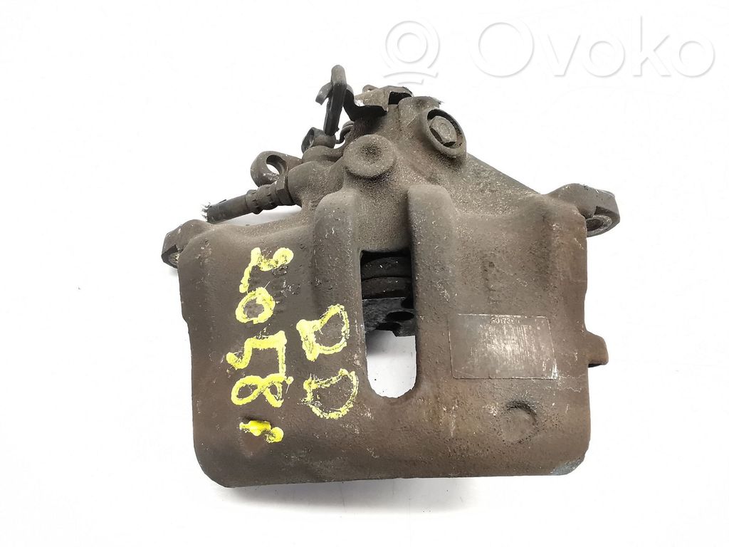 Caliper de freno delantero