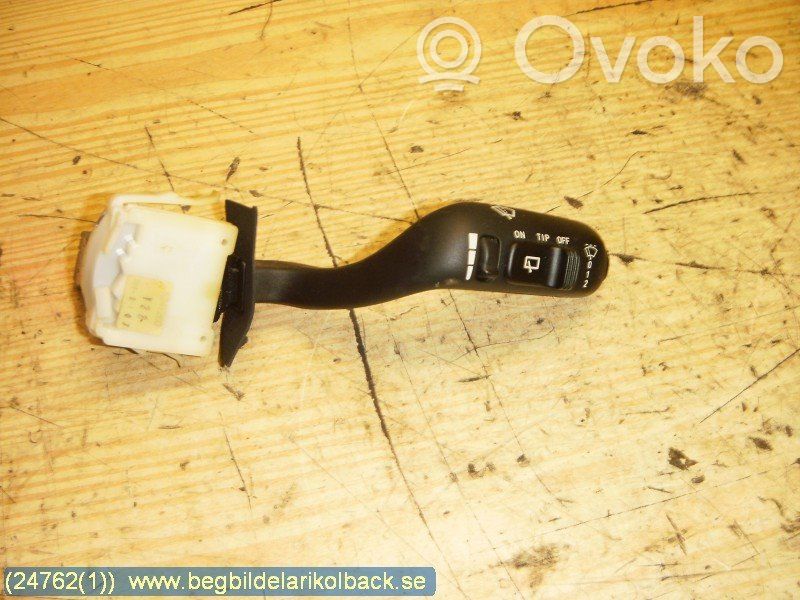 Pyyhkijän vipu   5241260