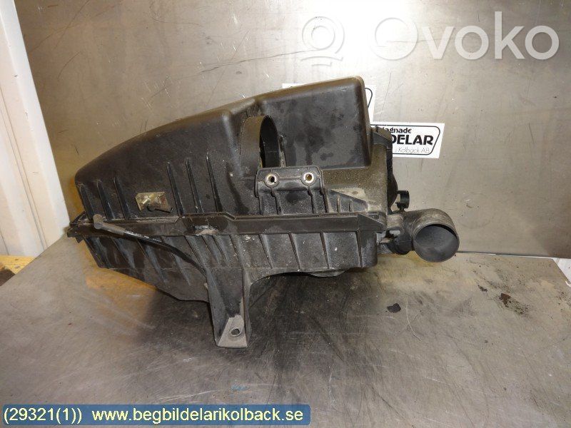 Air filter box   9475930