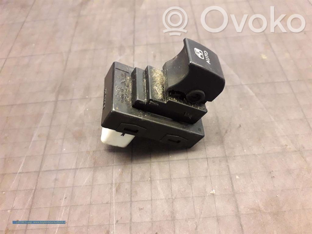 Electric window control switch   070713