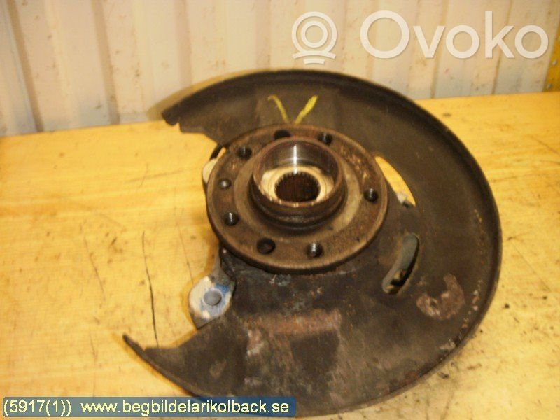 Front wheel hub spindle knuckle