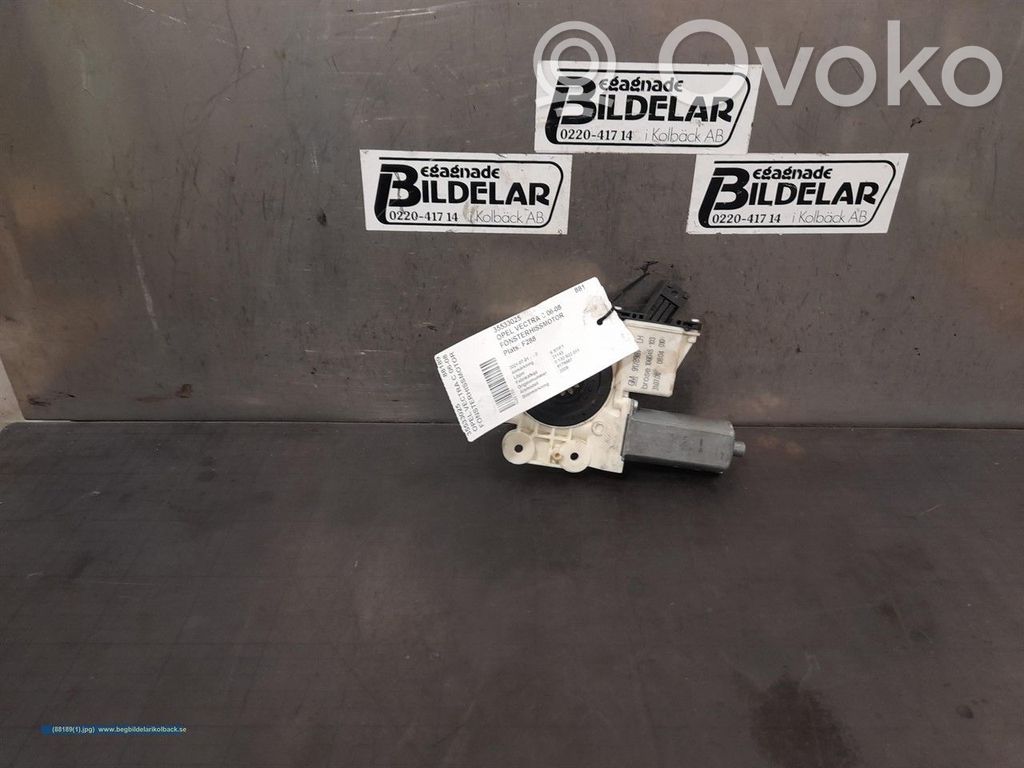 Opel Vectra C Silnik regulatora szyby drzwi przednich 
