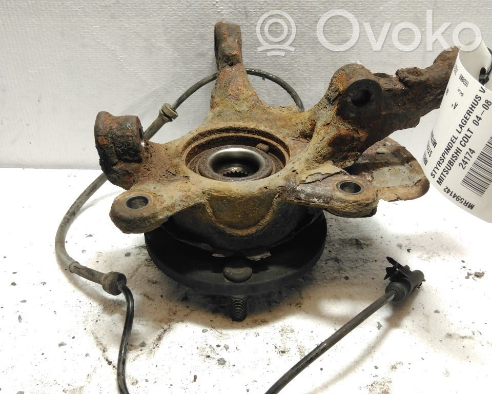 Mitsubishi Colt Fuso a snodo con mozzo ruota anteriore 