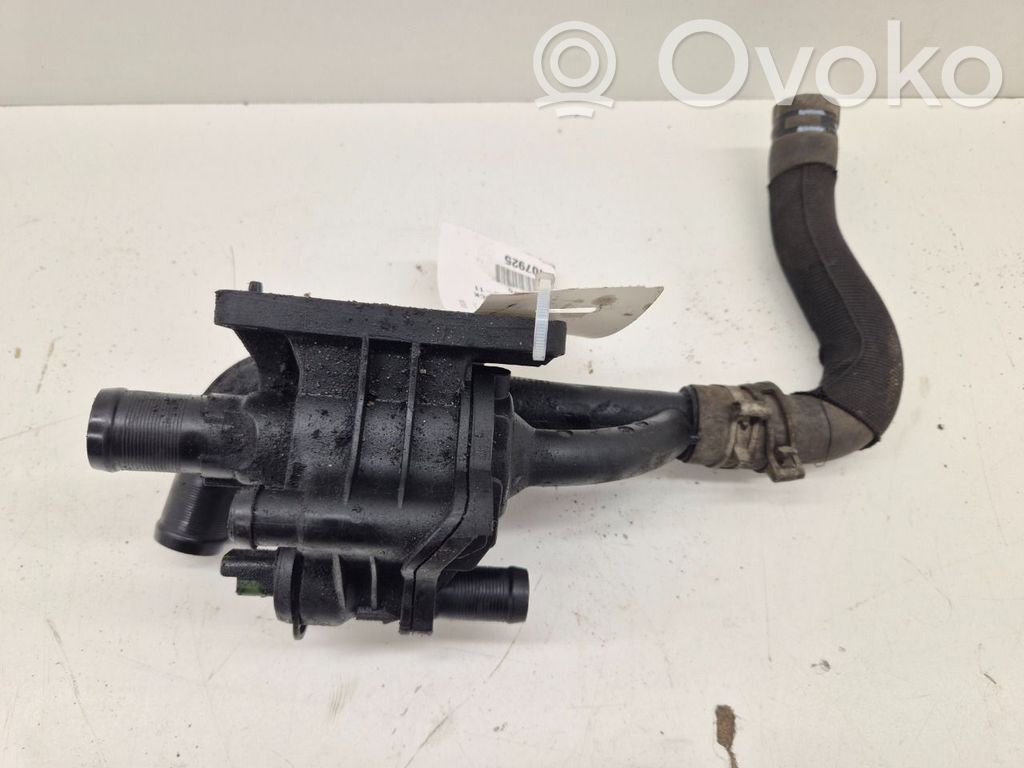 Ford Focus Termostats / termostata korpuss 