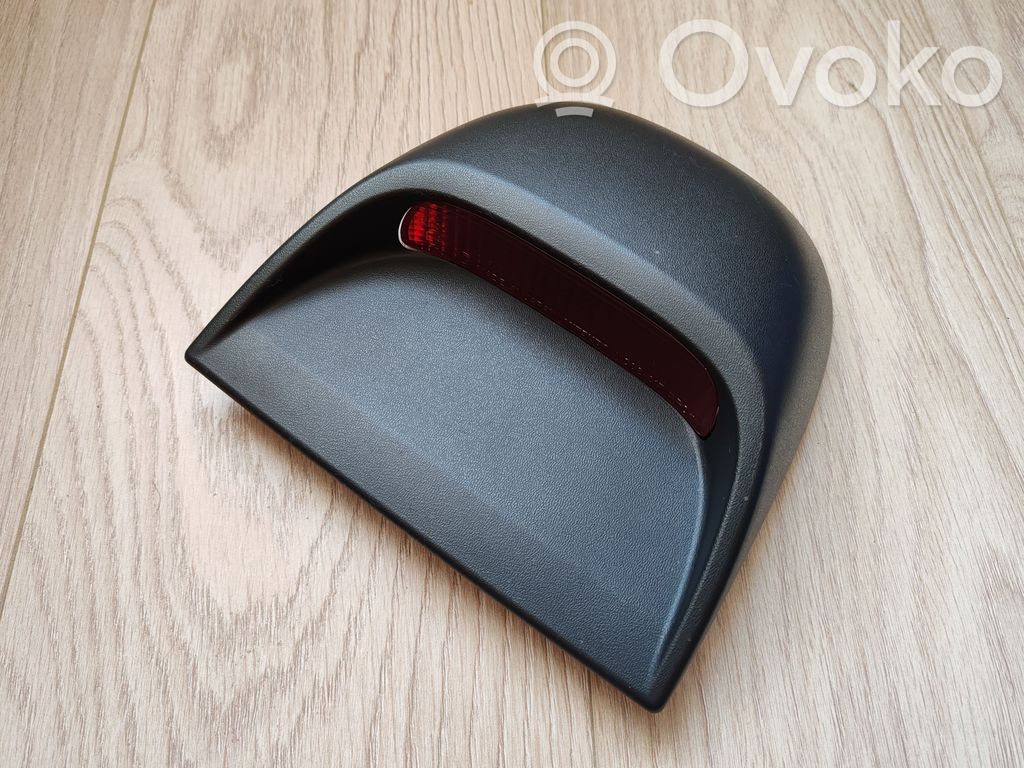 Subaru Legacy Third/center stoplight 