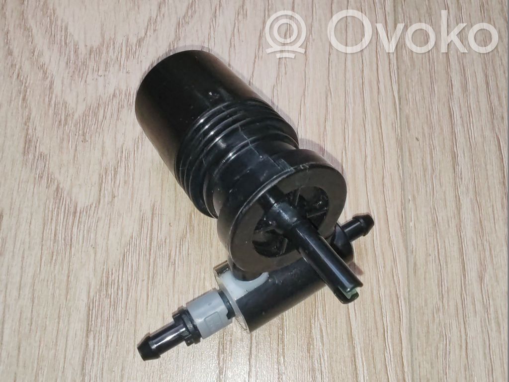 Nissan Note (E11) Windscreen/windshield washer pump 