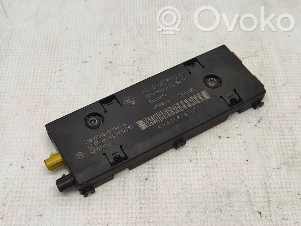 BMW 1 E81 E87 Antenos valdymo blokas 